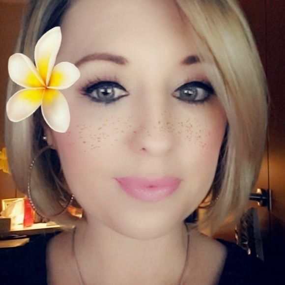 Meet your Posher, Gina - Picture 1 of 1